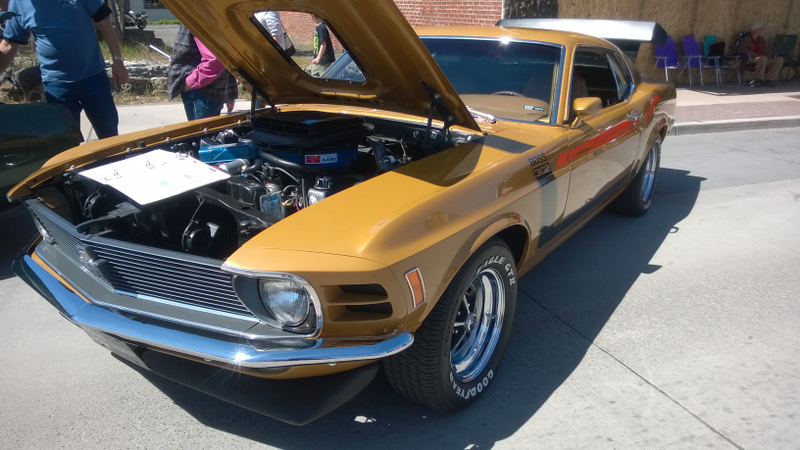 Illustration for article titled Redmond OR Car Show Photo Dump